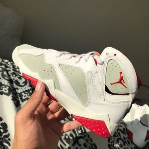 Air Jordan 7 “Hare”